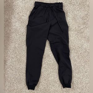 Lululemon Joggers 4